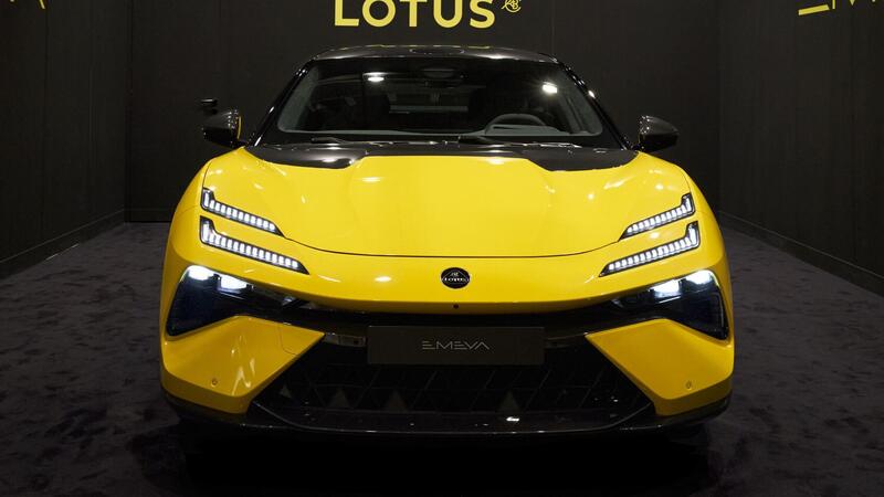 Lotus al MiArt 2024: la supercar Emeya &egrave; la protagonista