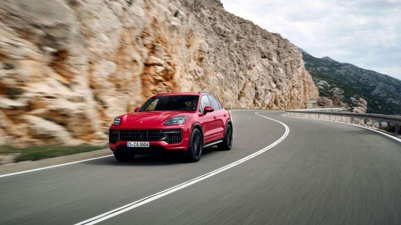 Porsche Cayenne GTS: 500 CV con l&#039;assetto della Turbo GT