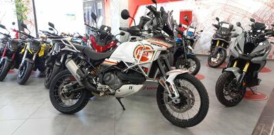 Ducati DesertX (2022 - 25) usata