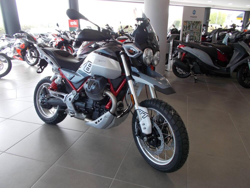 Moto Guzzi V85 TT (2024 - 26) (2)