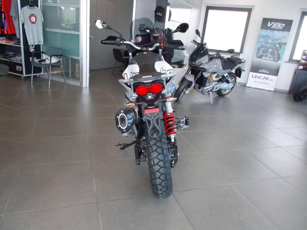 Moto Guzzi V85 TT (2024 - 26) (6)