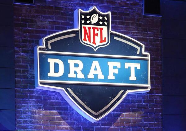 Oggi inizia il Draft dell&rsquo;NFL, dove le leggende del football americano nascono