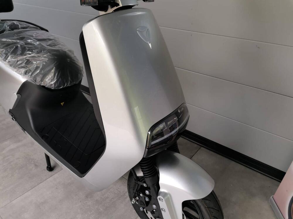 Yadea G5S (2022 - 25) (11)