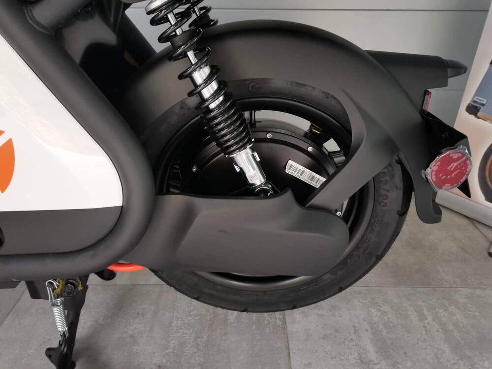 Yadea Y1S Pro (2023 - 25) (4)