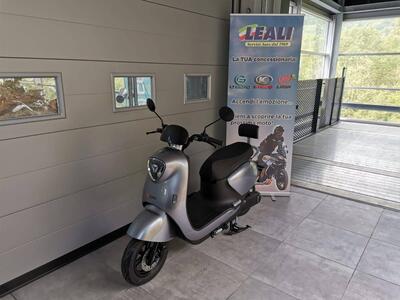 Yadea M6L (2022 - 25) nuova