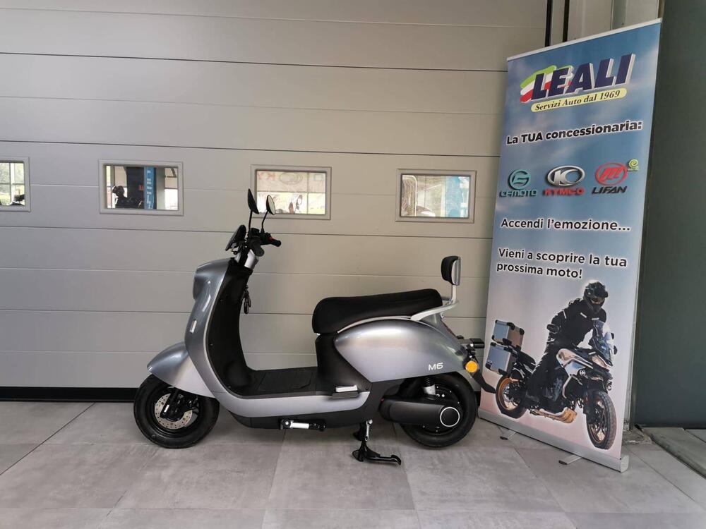 Yadea M6L (2022 - 25) (2)