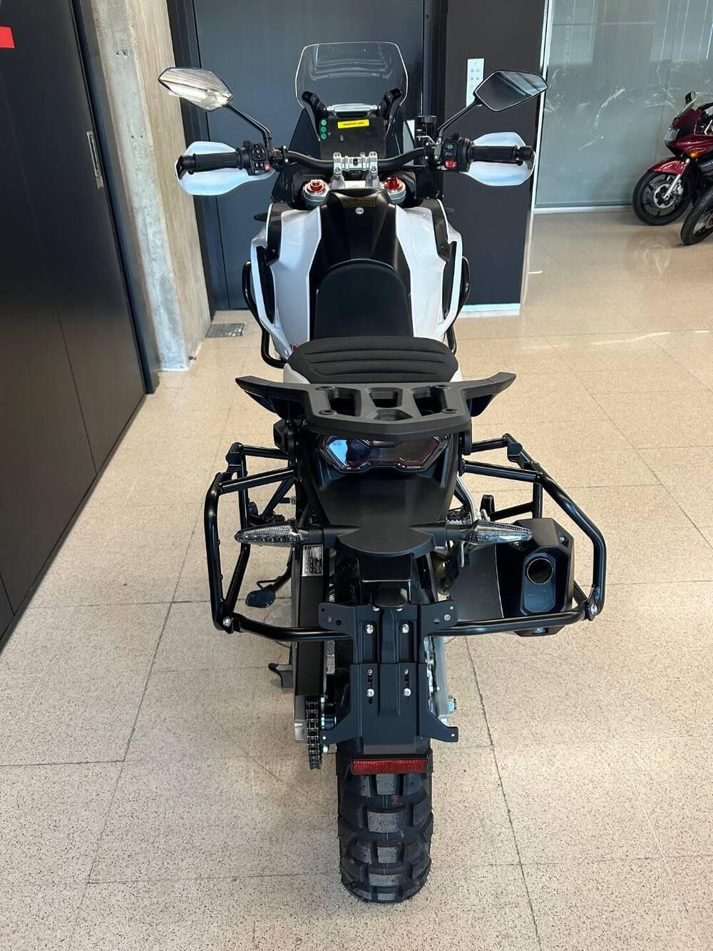 MV Agusta LXP Orioli (2024 - 26) (4)