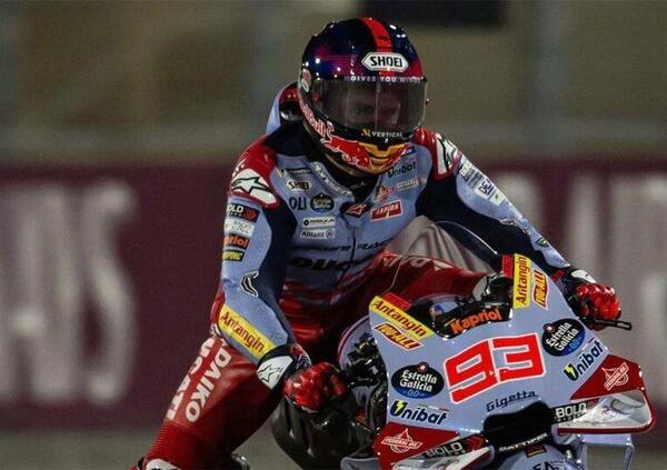Marc Marquez comincia a parlare chiaro con Ducati: &quot;Gli ultimi anni sono stati difficili, ma ora voglio una moto ufficiale&quot;