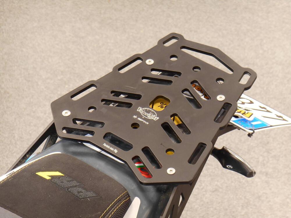 Porta pacchi per AJP PR7 Fuori Giri AJP PR7 (6)