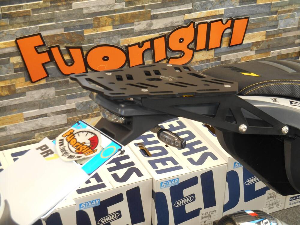 Porta pacchi per AJP PR7 Fuori Giri AJP PR7 (2)