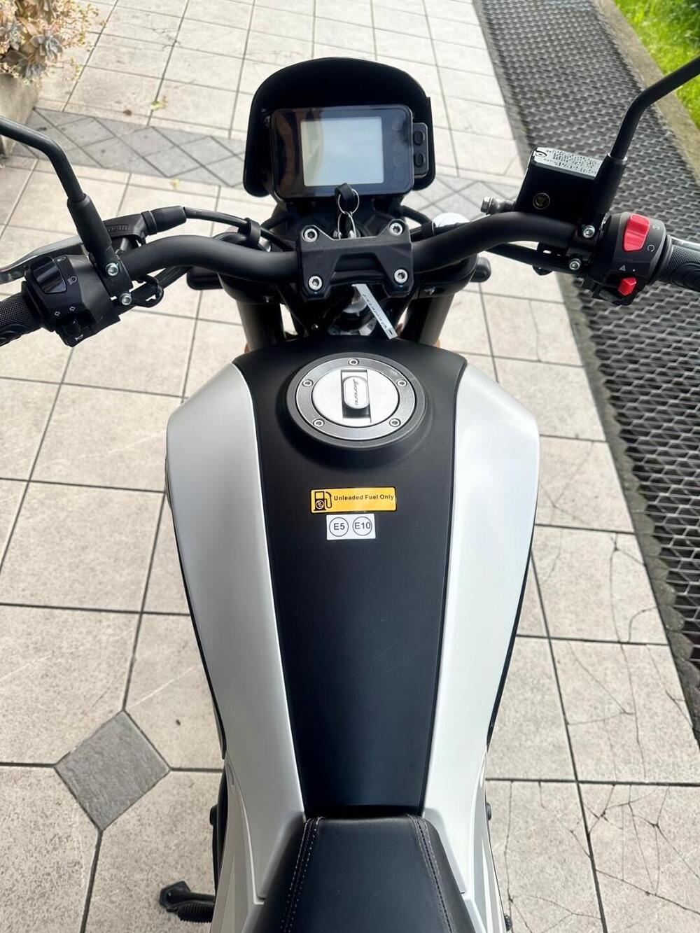 Benelli Leoncino 250 (2021 - 25) (5)