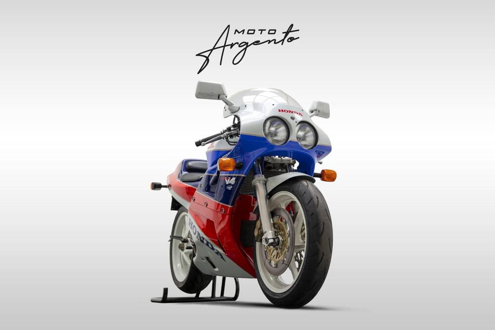 Honda VFR 750 R RC30