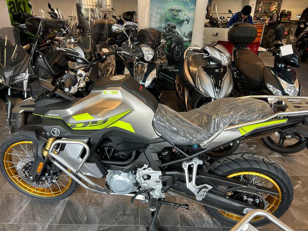 Voge Valico 900DSX (2024 - 25) (2)