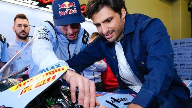 F1. Sainz a Jerez per la MotoGP: &ldquo;Sarei voluto rimanere in Ferrari ma trover&ograve; un compromesso&rdquo;