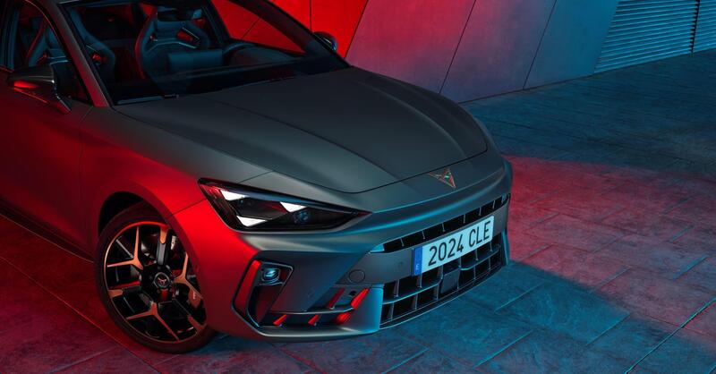 Cupra Leon 2024: restyling forte, nuovi motori e interni digitali