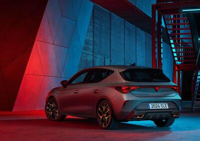 Cupra Leon 2024: restyling forte, nuovi motori e interni digitali