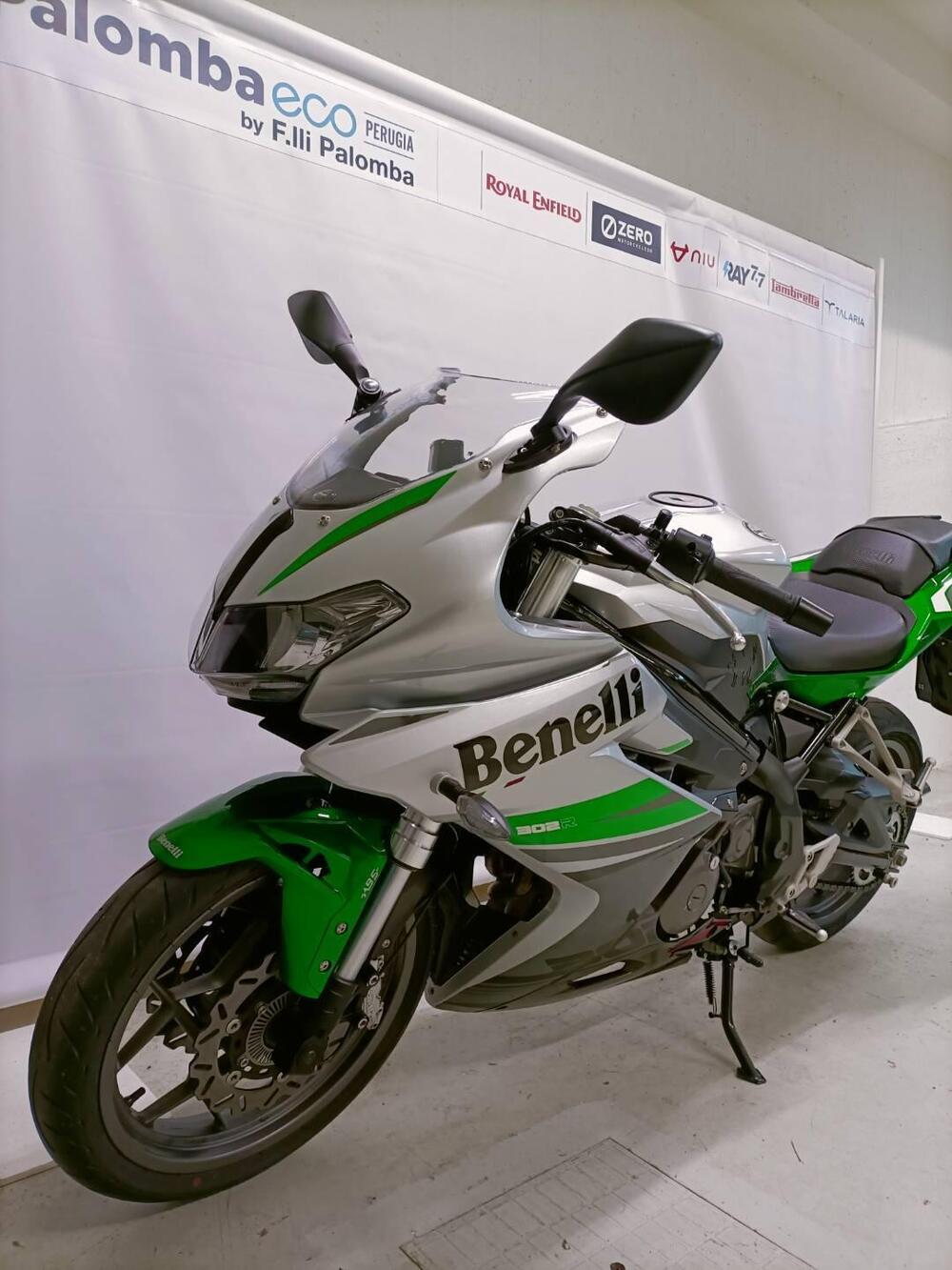 Benelli BN 302 R (2017 - 20) (2)