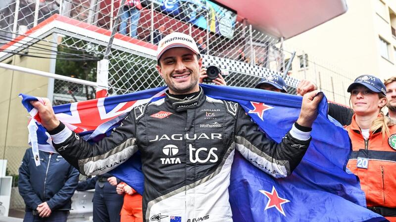 Formula E. Mitch Evans dopo la vittoria dell&rsquo;E-Prix di Monaco: &ldquo;Fiero della doppietta Jaguar e dell&rsquo;impegno con la GEN4&rdquo;