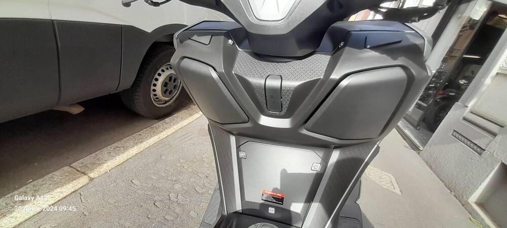 Voge Sfida SR4 MAX (2024 - 25) (11)