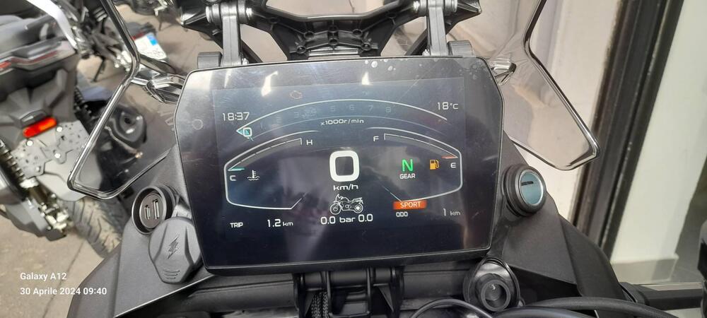 Voge Valico 900DSX (2024 - 25) (6)