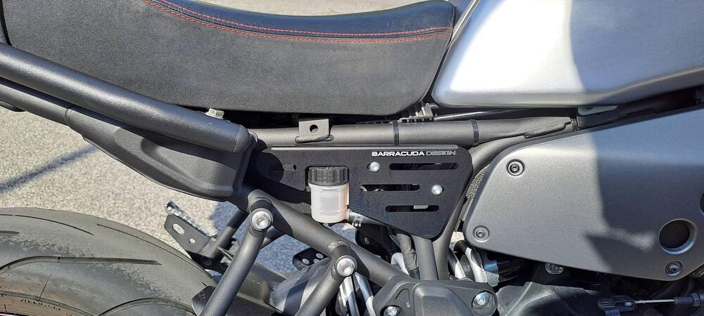 Yamaha XSR 700 ABS (2016 - 20) (4)