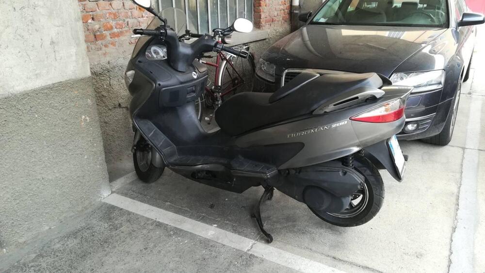 Suzuki Burgman UH 200 (2006 - 12) (2)