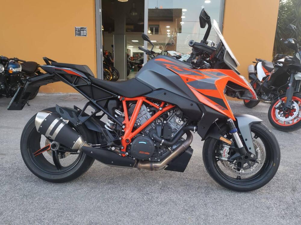 KTM 1290 Super Duke GT (2022 - 25)