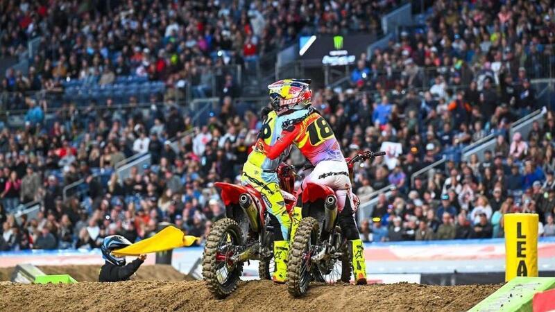 AMA Supercross: Denver &egrave; un affare di famiglia. I fratelli Lawrence concludono al primo e secondo posto