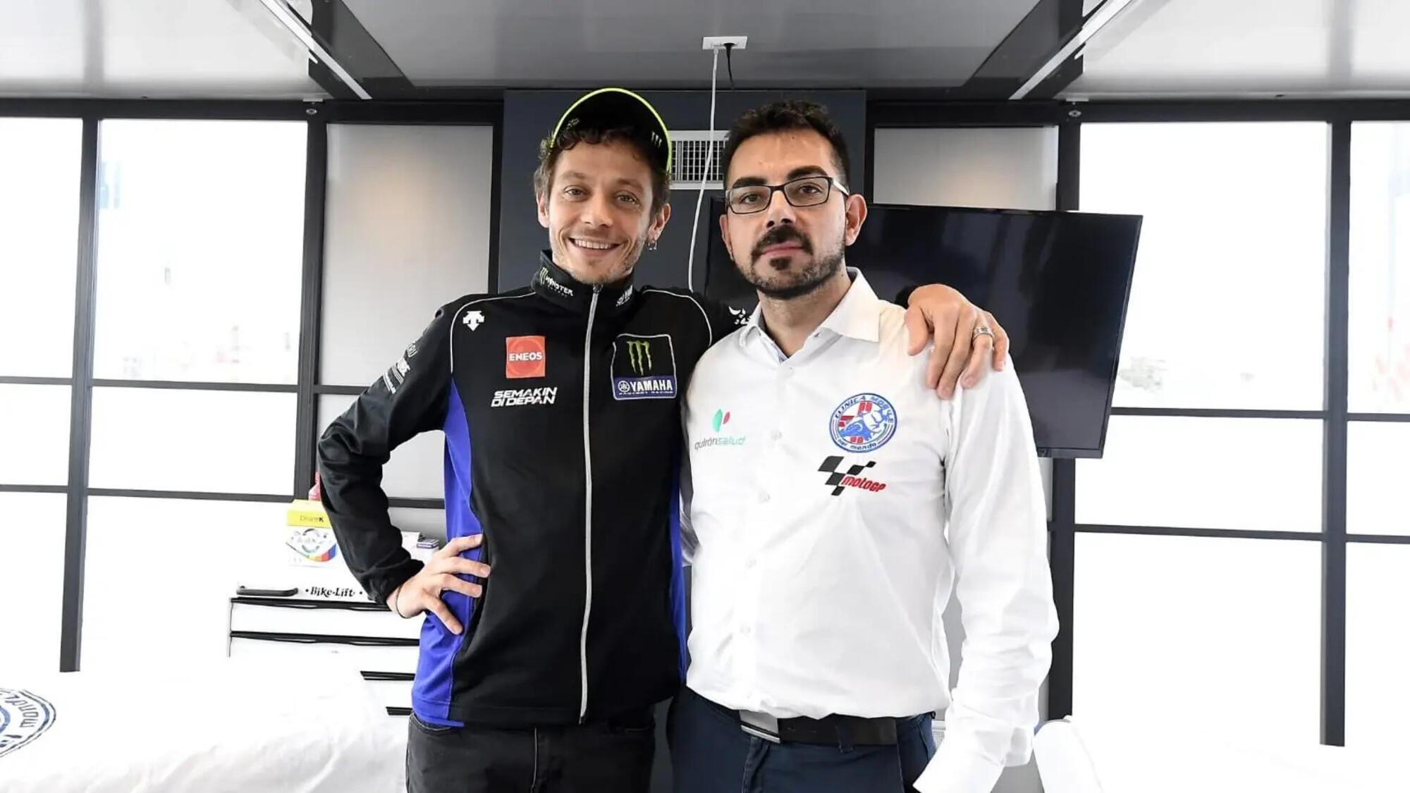 Michele Zasa con Valentino Rossi