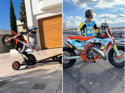 Il baby Sofuoglu stupisce ancora: impenna in cortile con la sua KTM elettrica [VIDEO]