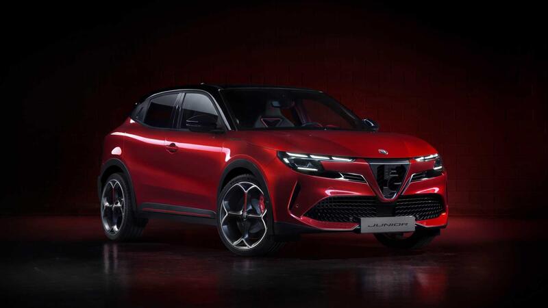 Alfa Romeo Junior elettrica 156cv