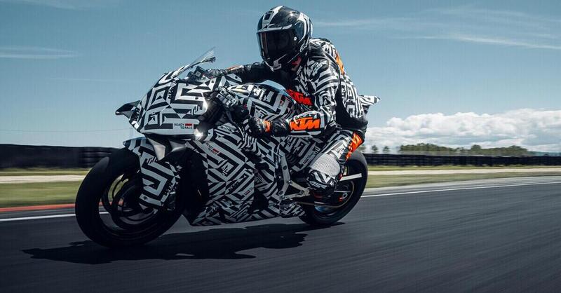 KTM 990 RC R, arriva il prototipo della sportiva carenata KTM!