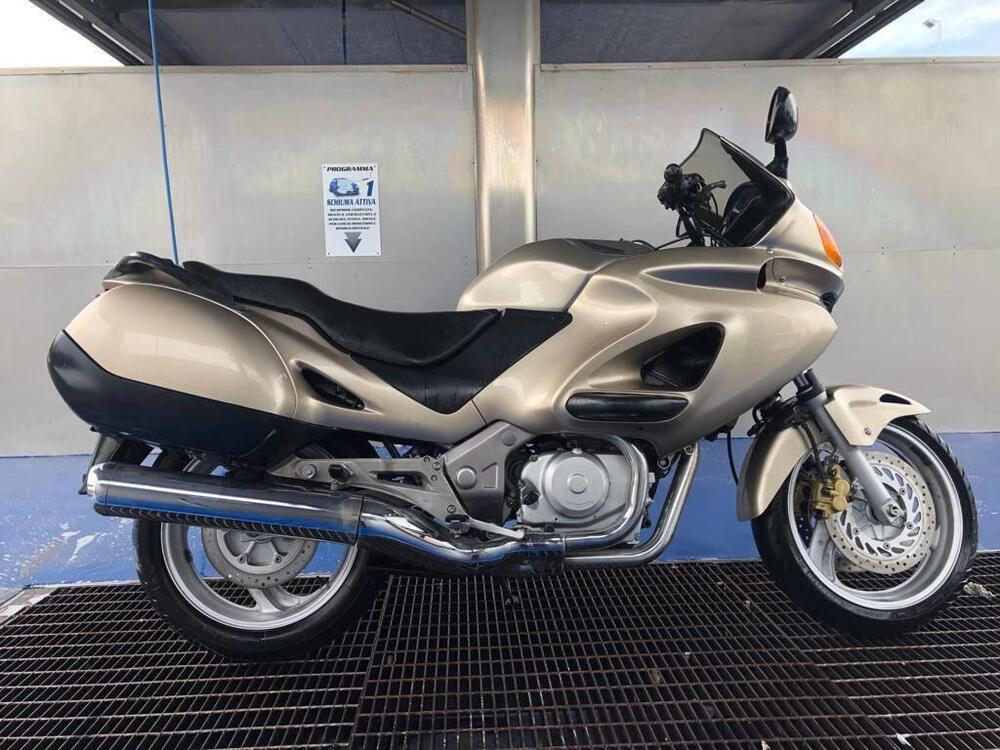 Honda Deauville 650 (1998 - 01) (3)