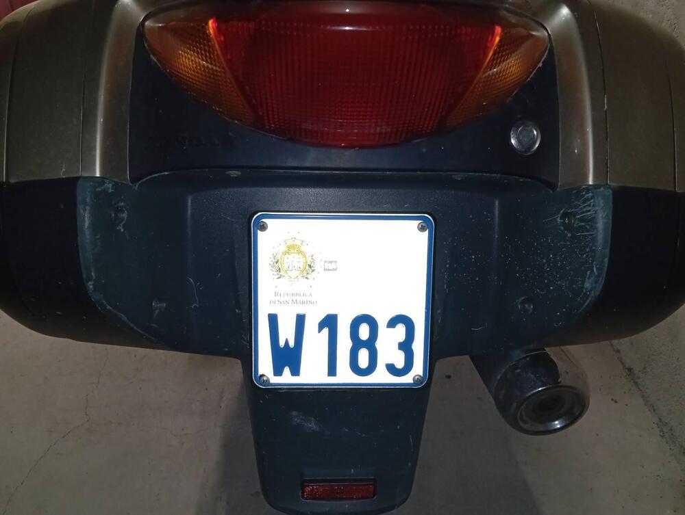 Honda Deauville 650 (1998 - 01) (10)