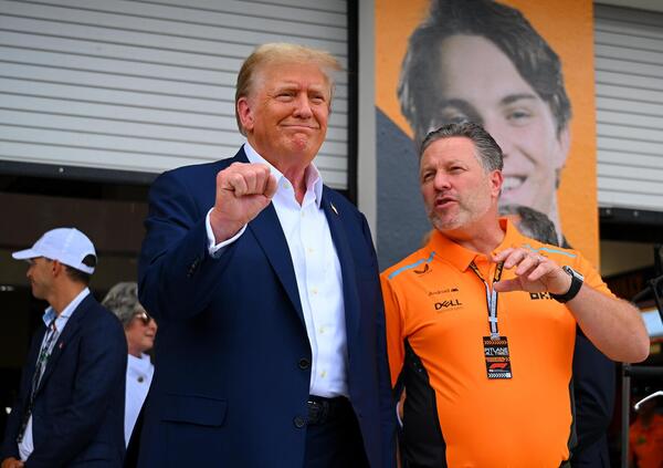 A Miami Donald Trump rovina la festa di Norris: polemiche contro la McLaren per la presenza del tycoon nel box inglese