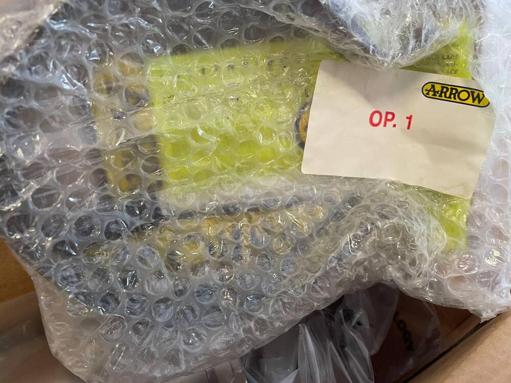 marmitta ARROW race-tech titanio yamaha YZF R1 98- (3)