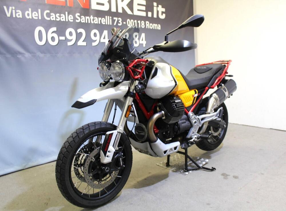 Moto Guzzi V85 TT Evocative Graphics (2021 - 23) (12)