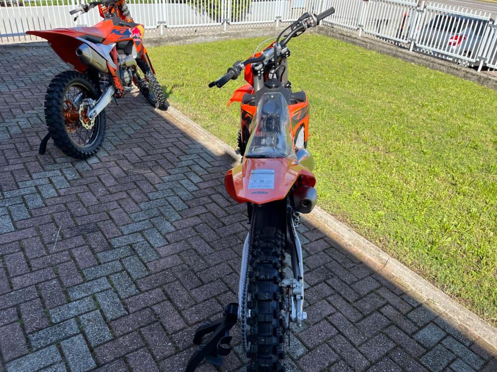 KTM 125 SX (2025) (10)