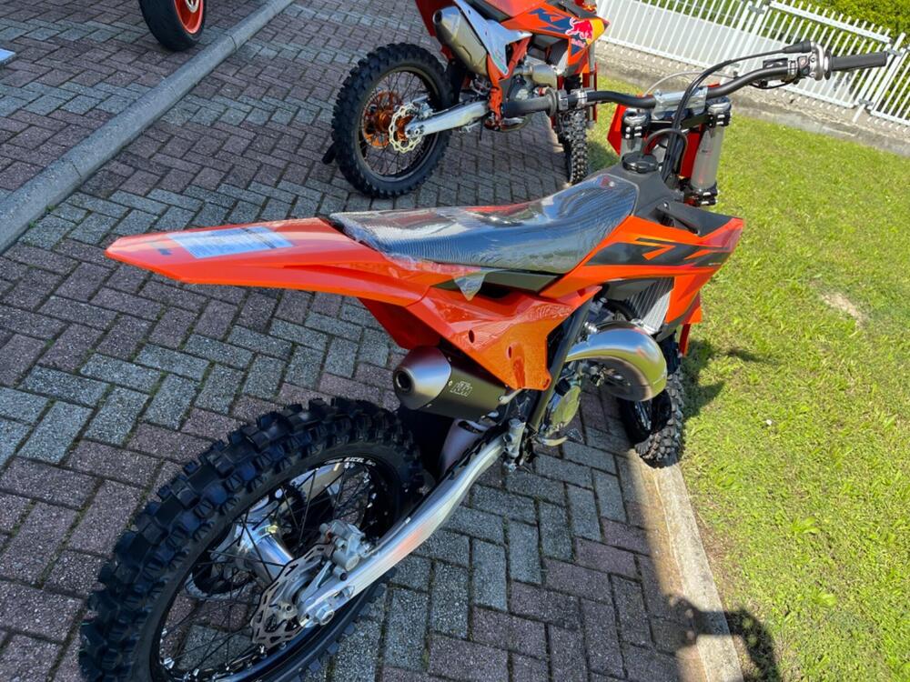 KTM 125 SX (2025) (11)