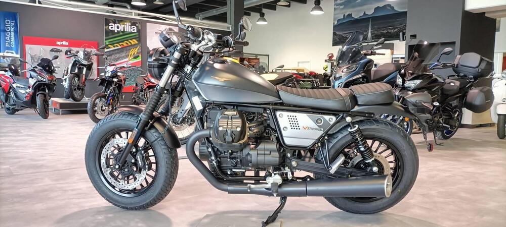 Moto Guzzi V9 Bobber (2021 - 25)