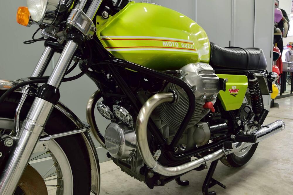 Moto Guzzi V7 Sport 750 Legnano (4)