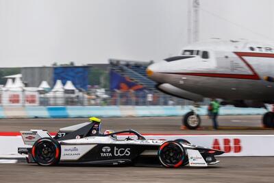 Formula E. E-Prix Berlino 2024: Nick Cassidy vince una tumultuosa Gara 1