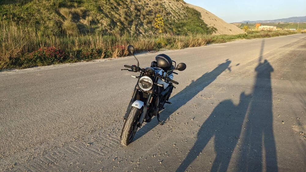 Husqvarna Vitpilen 401 (2021 - 23) (4)