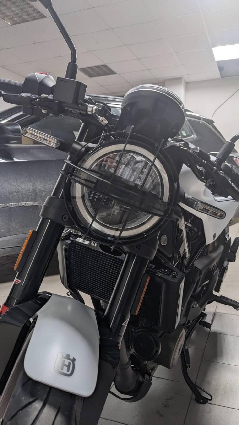 Husqvarna Vitpilen 401 (2021 - 23) (13)