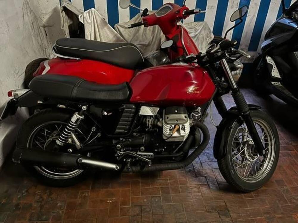 Moto Guzzi V7 Classic (2008 - 12) (13)