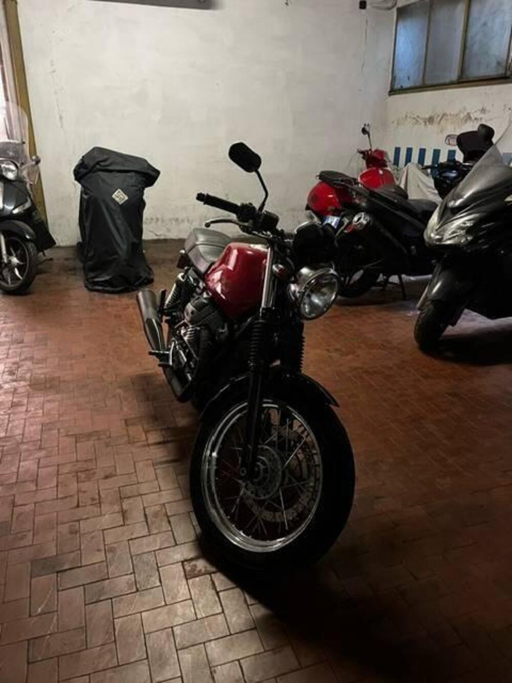 Moto Guzzi V7 Classic (2008 - 12) (14)