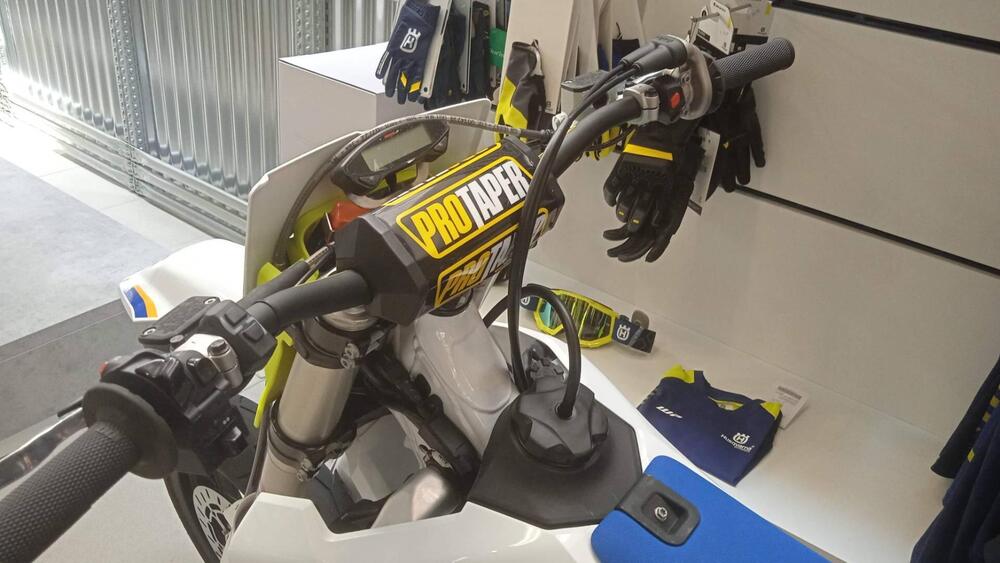 Husqvarna TC 125 (2024) (7)