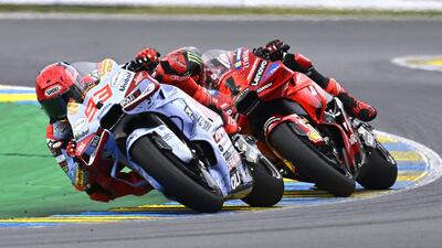 MotoGP 2024. Ducati GP23 e GP24, qual &egrave; migliore? Le opinioni dell'ing. Giulio Bernardelle e di Marco Melandri