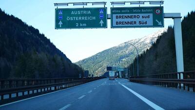 Autobrennero: l'Austria blocca i TIR Italiani e viola le leggi 