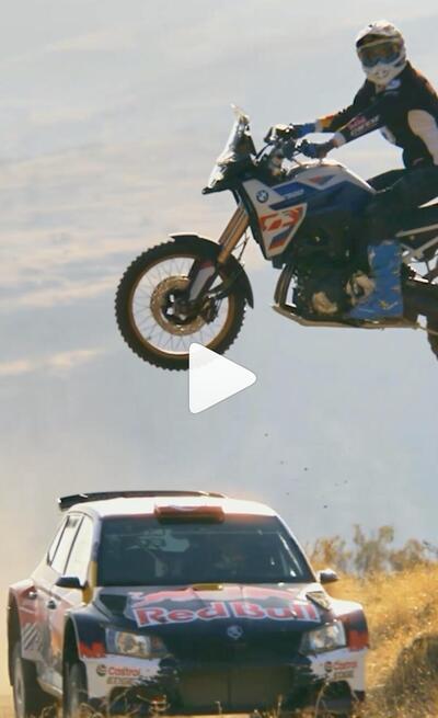 Toprak ancora funambolo, in sella a una BMW F900 GS salta una Skoda da rally [VIDEO]